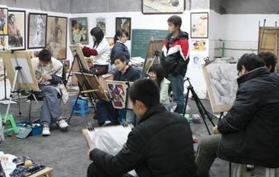 链接:四川美术学院黄桷坪的画室(图)_新浪教育_新浪网