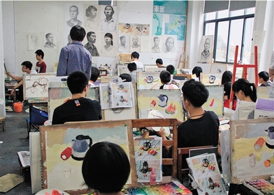 《画室 艺术创作的摇篮与灵魂的栖息地》